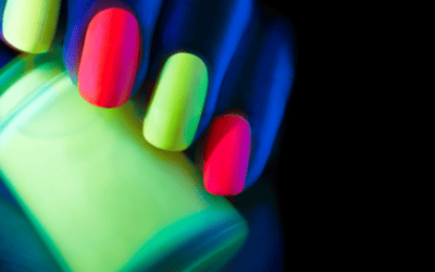 „Glow in the Dark“ – Nagellack, der im Dunklen leuchtet